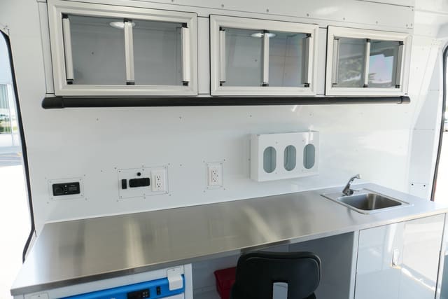 Office space in mobile medical unit from AVAN Mobility